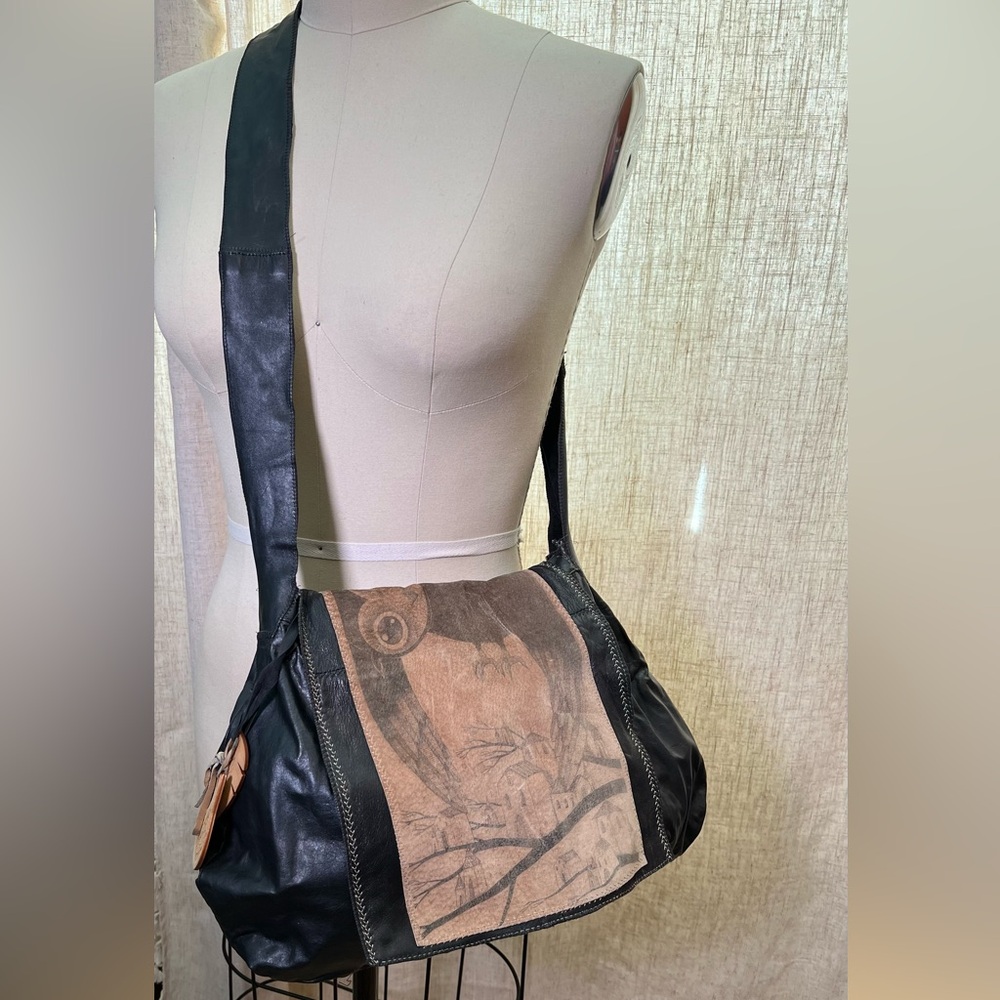 Crossbody Leather Bag w/ Wooden Buckle